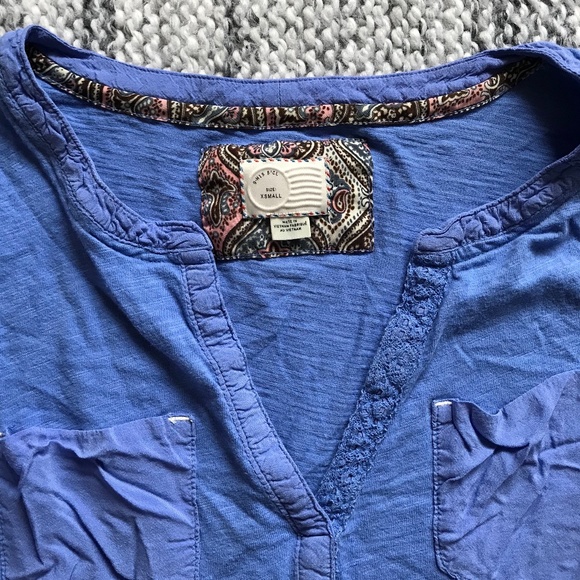 ANTHROPOLOGIE Blue V-neck ¾ Sleeve Tee Size XS - Picture 2 of 8